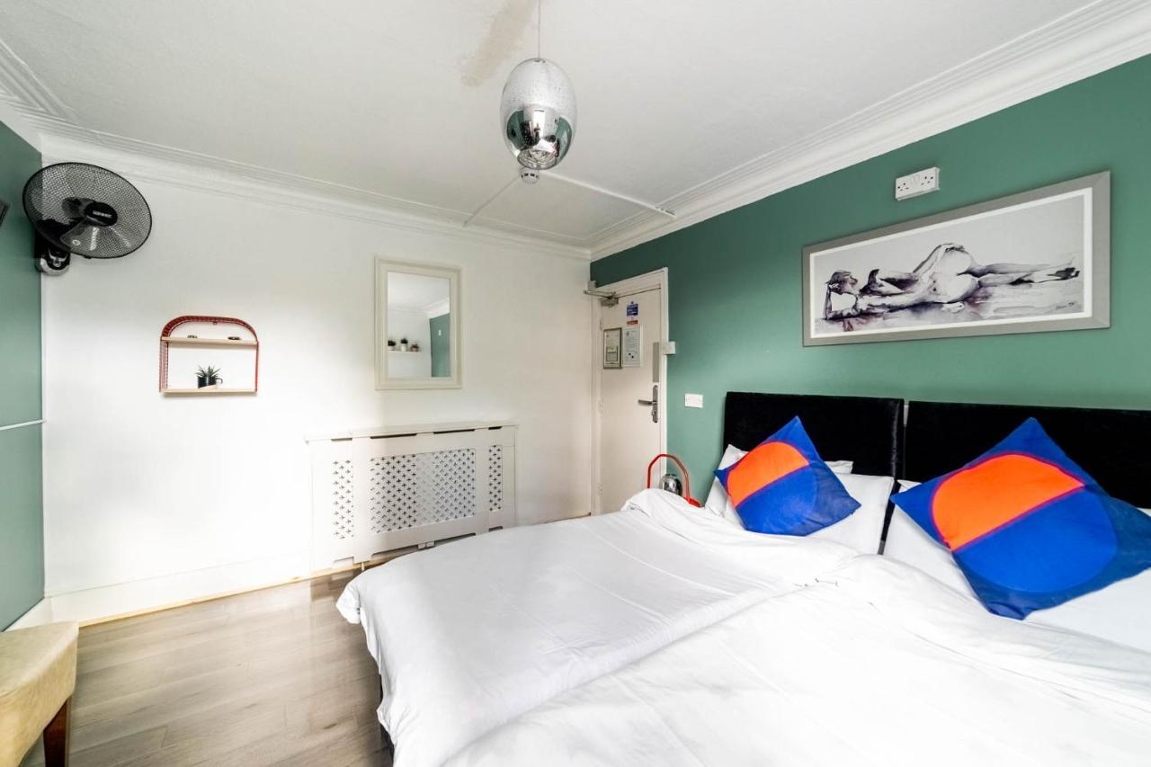 Book A Bed Hostels Лондон Экстерьер фото