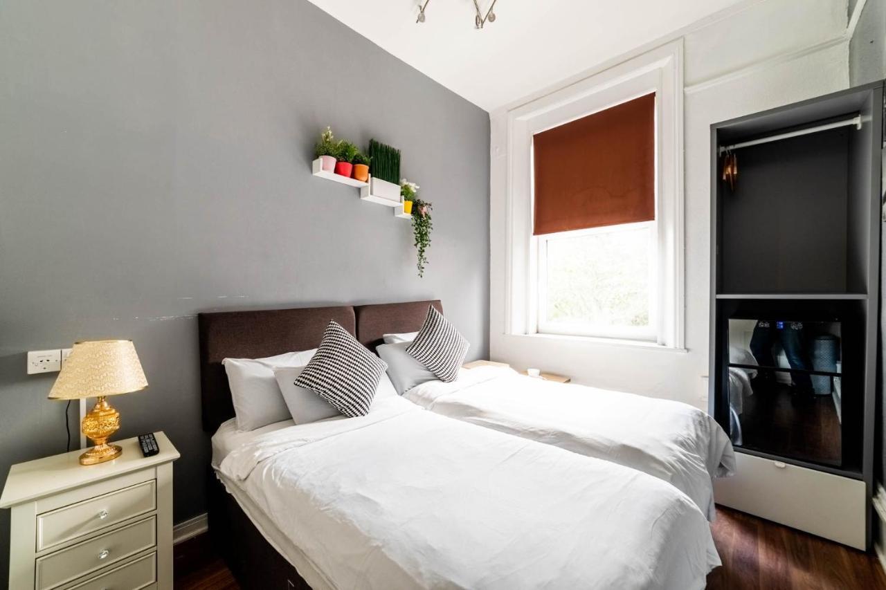 Book A Bed Hostels Лондон Экстерьер фото
