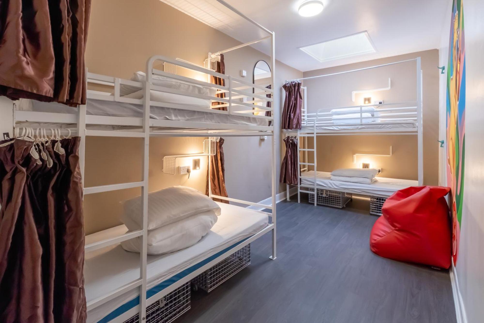 Book A Bed Hostels Лондон Экстерьер фото