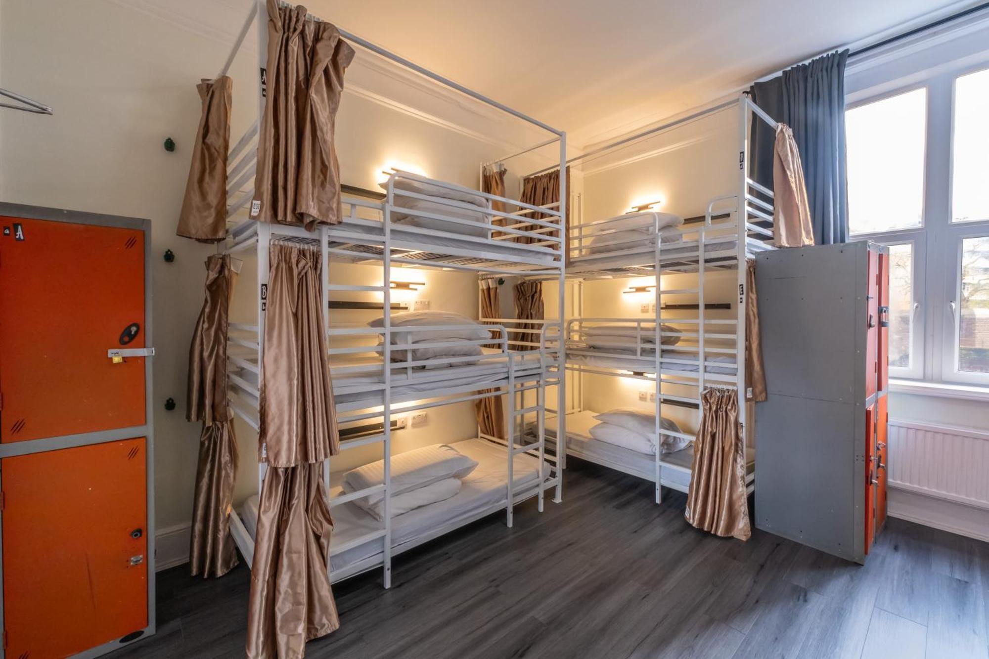 Book A Bed Hostels Лондон Экстерьер фото
